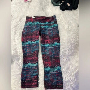 #981 Women’s Patagonia size small leggings b8